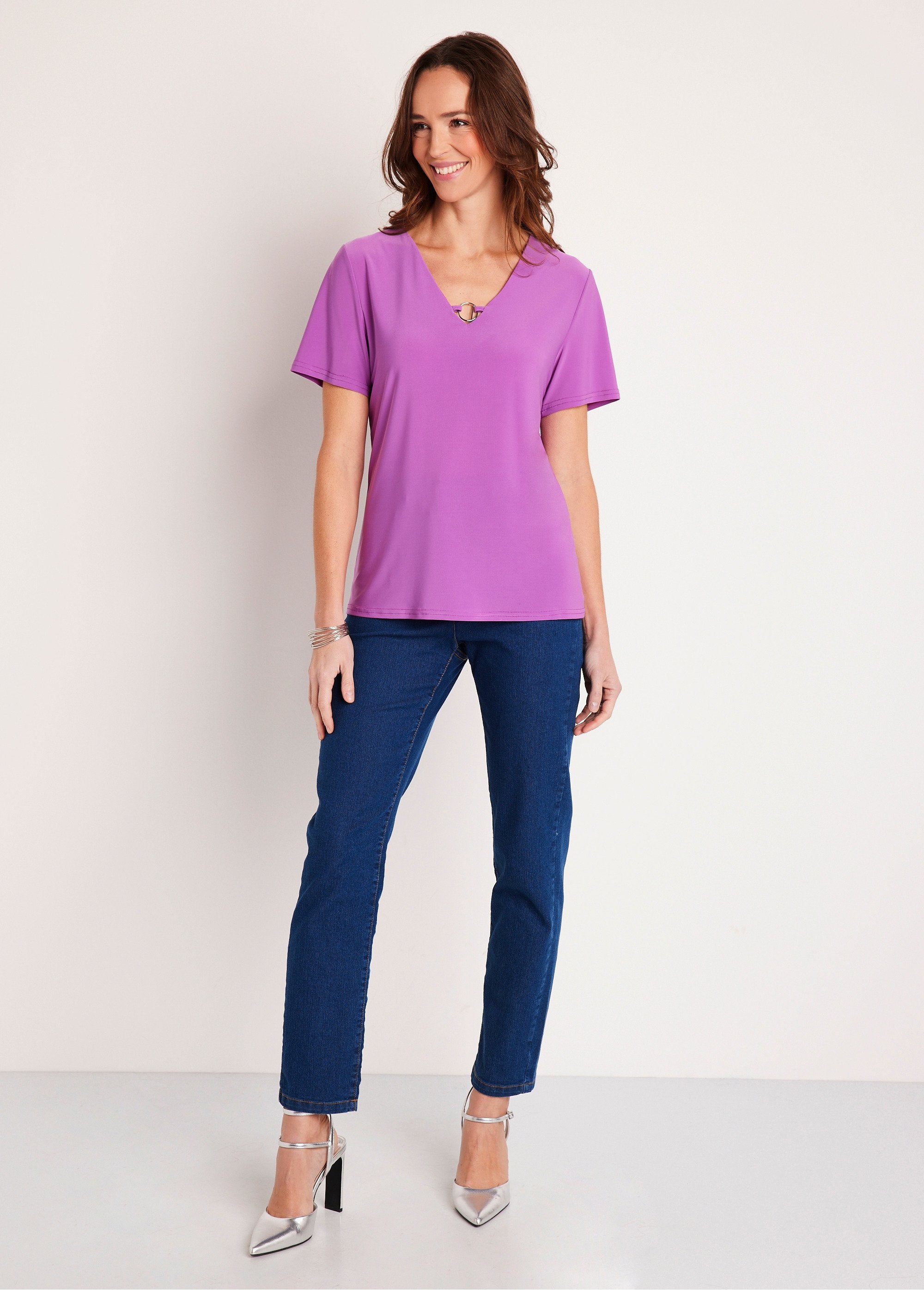 Plain_or_printed_short-sleeved_T-shirt_Plain_purple_SF1_slim