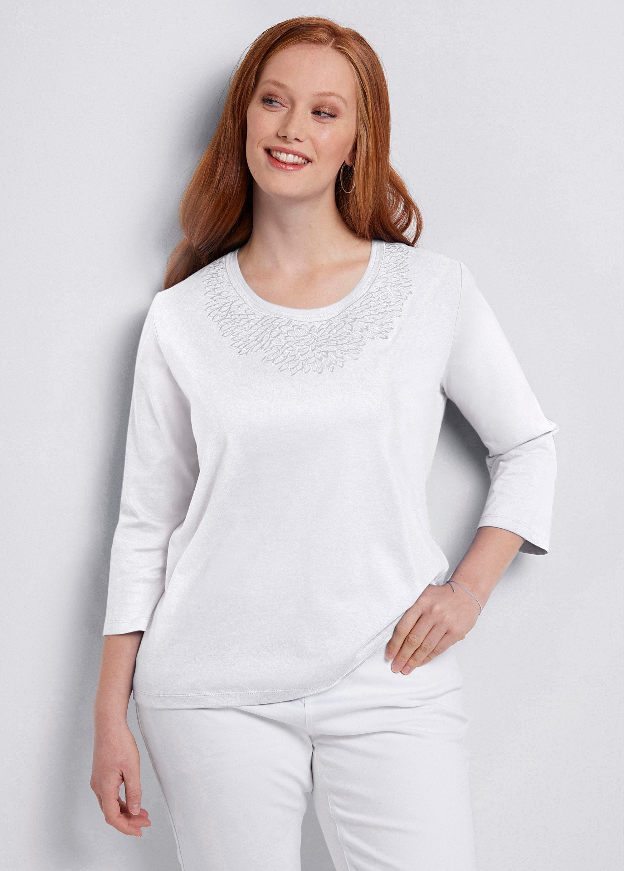 3/4_sleeve_t-shirt_with_studded_embroidered_collar_White_FA1_curvy