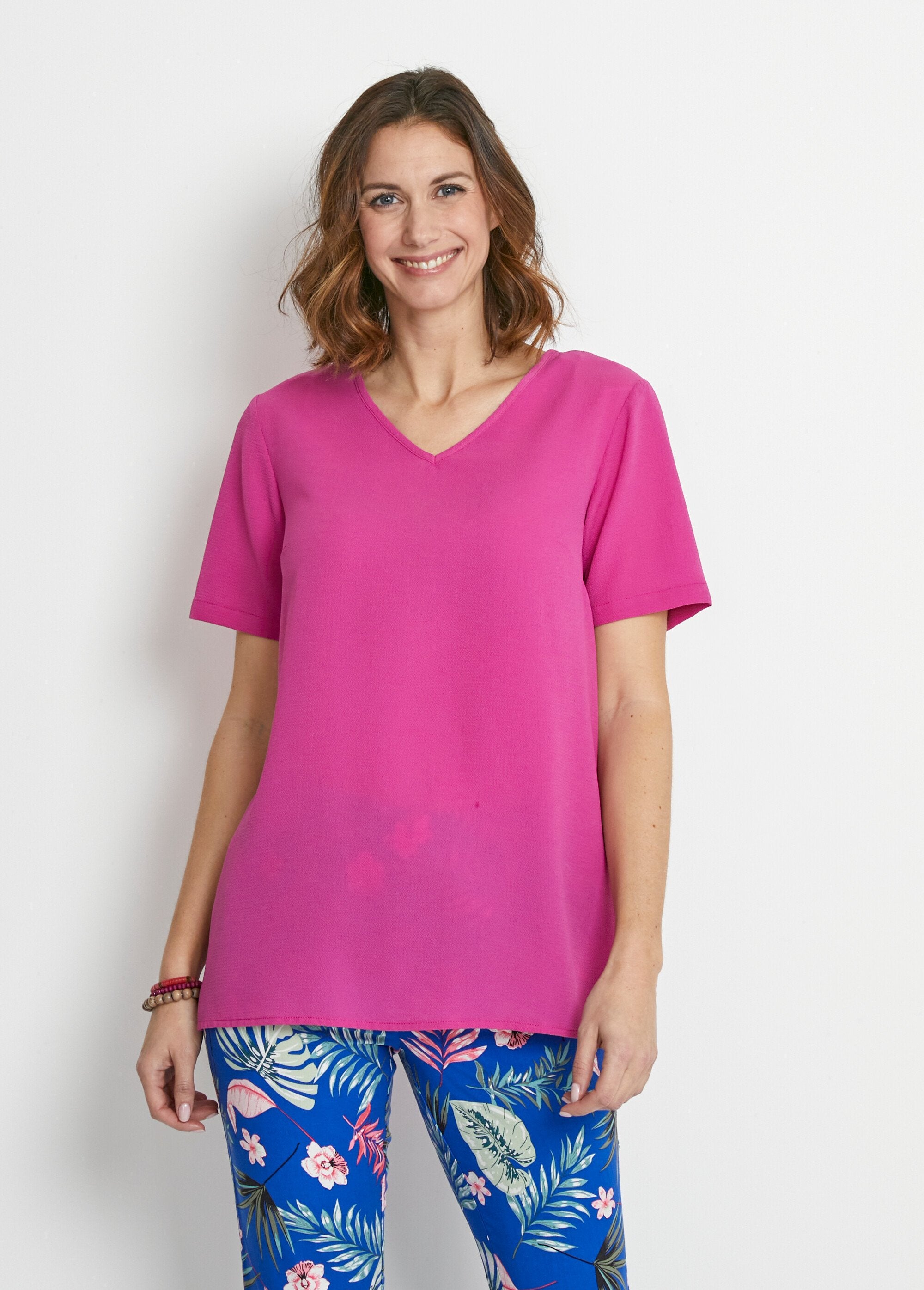 Ample_mid-length_tunic_in_crepe_fabric_Uni_fuchsia_FA1_slim