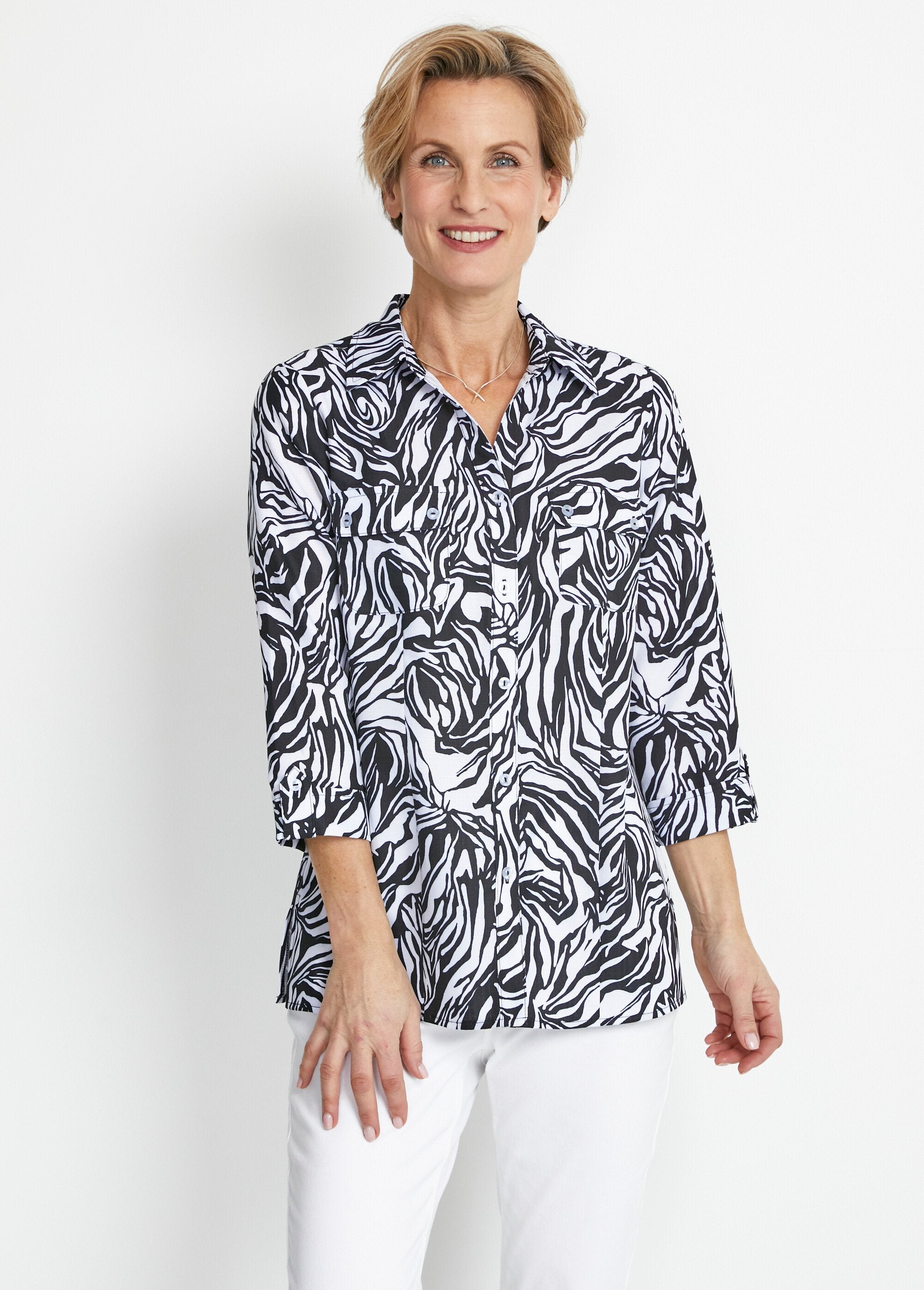 Printed_tunic_with_3/4_sleeves_White_and_Black_FA1_slim