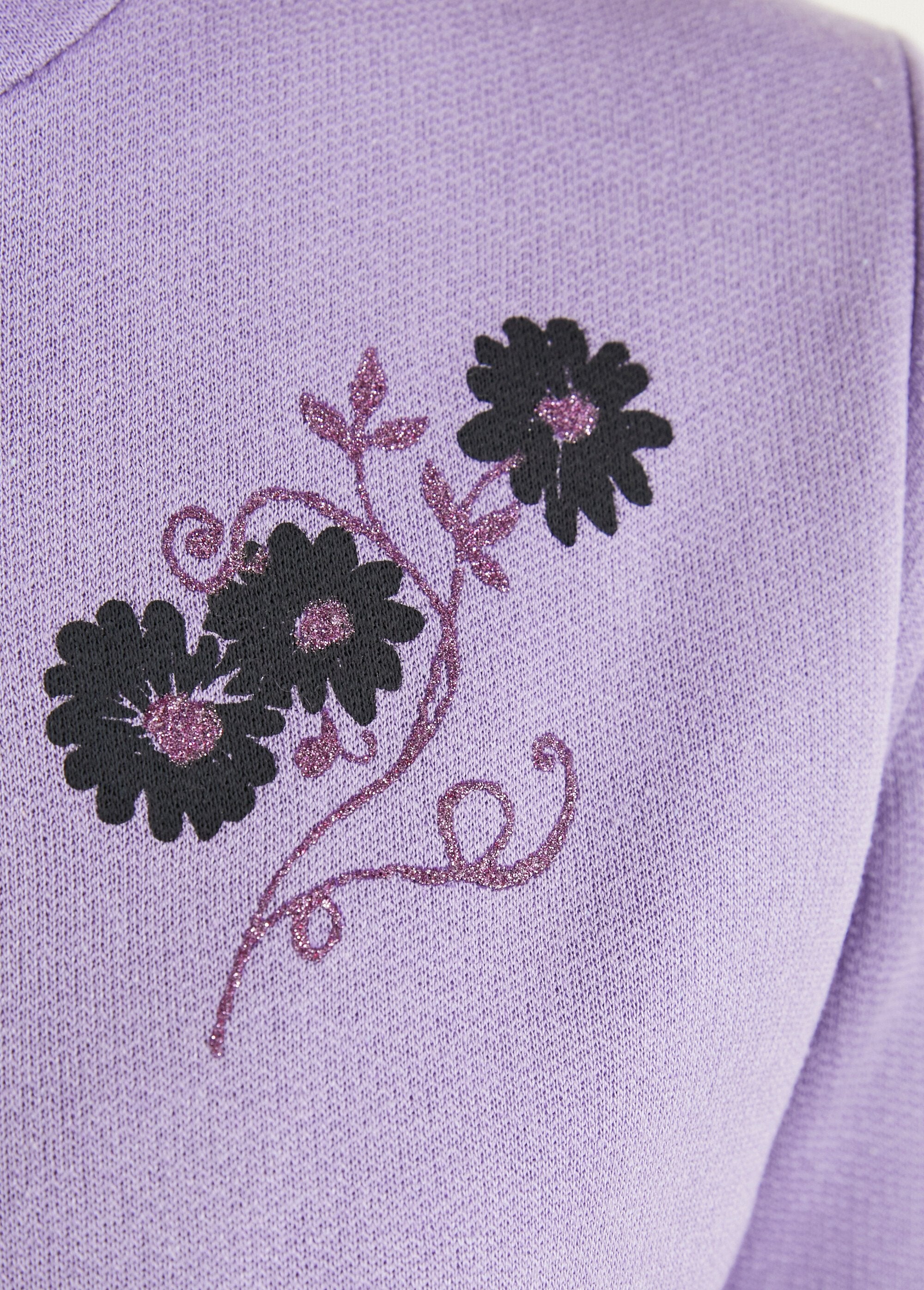 Embroidered_zipped_fleece_jacket_Lilac_and_navy_DE3_slim